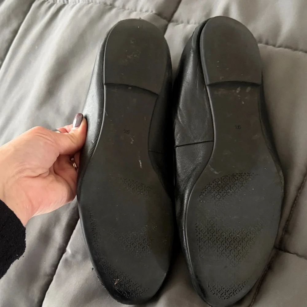 Tory Burch Black Loafers with Gold Emblem - Picture 2 of 4